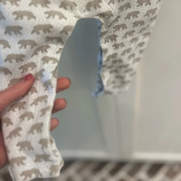 Lila and Hayes Adorable Bear Print Kids One Piece! 9-12 month Pima cotton! - Picture 4 of 5